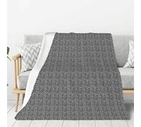 Mini Leopard Print Print Modern Xmas Flannel Blanket 203x152cm | Minimalist Art Throw For Indoor Festive Interior Styling