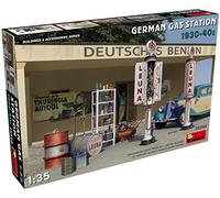 Miniart 1: 35 - German Gas Station 1930-40'S