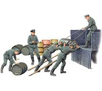 Miniart 1:35 -German Soldiers w/Fuel Drums Spec Edition, Molded Color