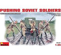 Miniart 1:35 Scale Pushing Soviet Soldiers Plastic Model Kit