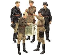 Miniart 1:35 -Soviet Officers at Field Briefing - Special Ed