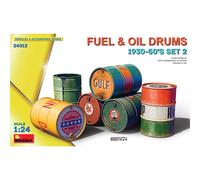 Miniart 24012 Fuel & Oil Drums 1930-50s Set 2 1:24 Model Kit