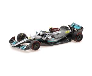 MINICHAMPS 417222144 1:43 MERCEDES-AMG PETRONAS FORMULA ONE TEAM F1 W13 E PERFOR