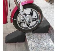MINUSE 2 Pieces Red Ramp, Portable Curb Ramp, Ramps for Wheelchairs, Bicycle, Vehicle, Stairs (Size: 12x16x25cm/4.7x6.3x9.8in)