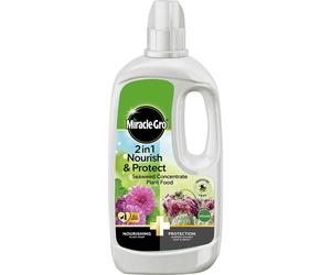 Miracle-Gro 121094 2 in 1 Nourish and Protect Seaweed Concentrate Plant Food, 800ml
