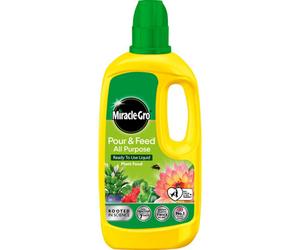 Miracle-Gro Pour & Feed Liquid Universal Plant Feed, 1L