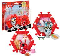 Miraculous Shack Stack Surprise Twin Pack - Tikki & Fluff - 2 Collectible Miraculous Chibi Shacks with 2 Characters and 4 Accessories - Themed Environments to Stack, Display & Play