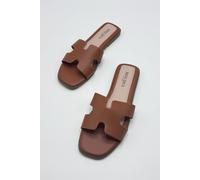 Miss Diva Women's California Faux Leather Open Toe Flat Sliders in Tan | Size: 7 Miss Diva Tan 7