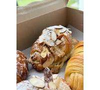 Mitram Premium Apple Cinnamon Croissants, Box of Ready-to-EAT Pastries, Individually Wrapped, 350-400g, Contains Wheat, Milk, Butter, Eggs, May Contain Nuts