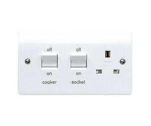 MK Logic Plus K5040WHI White Moulded 45A DP Cooker Unit & 13A Switched Socket