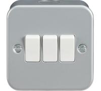Mla Knightsbridge Metal Clad 10Ax 3 Gang 2 Way Switch - M4000