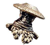 [Mllepjdh] Metal Swordsman Skull Pendant Keychain and Backpack Decoration Unique Skull Charm Paracord Accessory Strap Beads