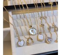 MMRTDJDR Temperament hot girl necklace female versatile high-end clavicle chain fashionable commuting accessories