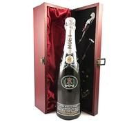 Moet And Chandon Brut Vintage Champagne 1977 Silver Jubilee Cuvee in a silk lined wooden box with four wine accessories, 1 x 750ml