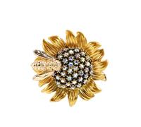 MOKKHNB Delicate Daisy Sunflower Brooch Rhinestone Bling Pin Elegant Floral Jewelry for Women Accessory to Add Charm and Courage to Outfits