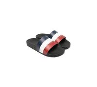 Moncler Enfant Basile embossed-logo slides - Black 30-31