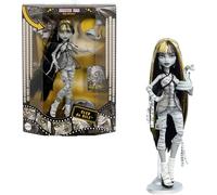 Monster High Reel Drama Doll, Cleo De Nile Black and White Reproduction Collectible with Doll-Size and Life-Size Posters, Horror Flick Theme, and Pet, JDR65