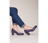 Moshulu 'asante Leather' Court Shoes In Purple Purple 6
