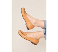 Moshulu Women's 'Italian Dressing' Leather Loafers in Peach | Size: 7