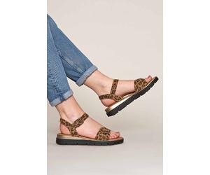 Moshulu Women's 'Philly' Cushioned Slingback City Sandals in Tan | Size: 6 Moshulu Tan 6