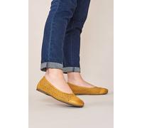 Moshulu Women's 'Vinaigrette 2' Nubuck Ballet Pumps Flat in Yellow | Size: 8