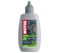 Motul Bike Chain Lube Wet Road Lubricant - Wear and Rust Protection - Particularly Waterproof - Bottle with Drip Tip - Bike Care Chain Lube Wet Road - 100 ml