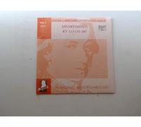 Mozart Volume 3 Serenades - Divertimenti - Dances. Divertimenti KV 113/131/205.