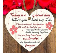 Mr and Mrs Wedding Gift Wooden Heart Plaque - Bride and Groom Keepsake Soulmate Gift: - Perfect for Weddings, Anniversaries, & Special Occasions (Small: 10 cm (H) × 9 cm (W))