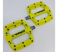 TAG Metals T3 Nylon MTB Pedals 9/16" Axle - Durable, Lightweight Platform Pedals with Anti-Slip Pins, Ideal for Mountain Biking and BMX (Yellow)
