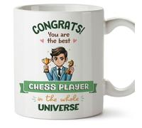 MUGFFINS Chess Player Man Mug - in English - Best in Universe Trophy - Funny Gift for Colleagues - Ceramic 11oz Mug