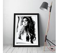 Musician Amy Winehouse Black Framed Wall Art Picture Print - A4 - Black Frame