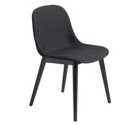 Muuto Fiber Side Chair with wooden legs Remix 183-black
