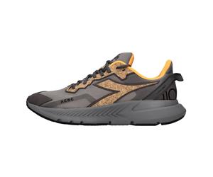 Mythos Blushield Volo 3 - male - Diadora - Sneakers - Gray - 8 UK - Shoes 8 UK