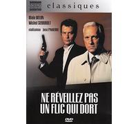 Ne Reveillez pas un Flic Qui Dort