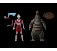 Mezco Toyz Action Figure Boxed Set Ultraman and Red King 5 Points
