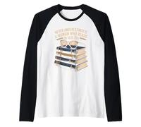 Never Underestimate A Woman WHO Reads in HER 70s Books Raglan Baseball Tee