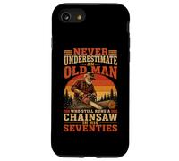 Never Underestimate An Old Man Chainsaw in His Seventies Case for iPhone SE (2020) / 7/8