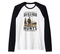 Never Underestimate an Old Man Who Still Hunts in Seventies Raglan Baseball Tee