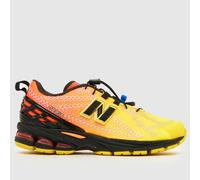 New Balance 1906 Trainers in Black & Orange UK 7 (EU 40½)