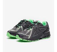 New Balance 1906 Trainers in Black & Green UK 11 (EU 45½)