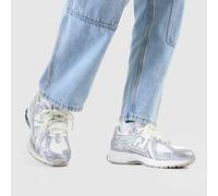 New Balance 1906R Trainers in White & Silver UK 7 (EU 40½)