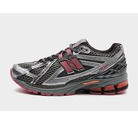 New Balance 1906R Sneaker (Dark Silver Metallic / Rosewood - 8) - Size 8 - Men's