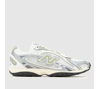 New Balance 204L Trainers in White & Green UK 4 (EU 37)