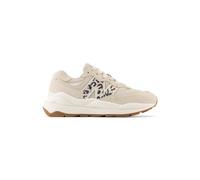 NEW BALANCE Women's 5740 Sneaker, Beige, 5 UK