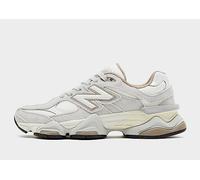 New Balance Womens 9060 Trainers - Grey - Size 6