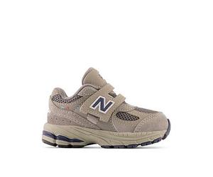 New Balance Infant 2002 Trainer, Grey, Size 6 Younger Grey