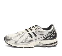 New Balance 1906 Trainers in White & Black UK 5 (EU 38)