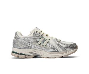 New Balance Men's 1906R in Grey/White/Green Synthetic, size 10.5