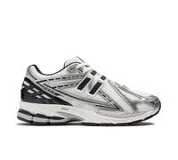 New Balance Men's 1906R in Grey/White Synthetic, size 4