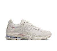 New Balance Men's 2002R Protection Pack in White Leather, size 12.5